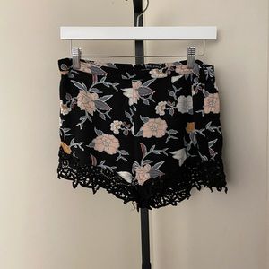 Kendall & Kylie Black Floral Lace Hem Shorts